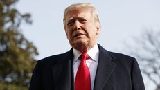 Ông Trump bảo lưu chính sách chia cắt các gia đình nhập cư