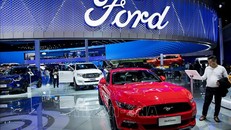 Hãng sản xuất ô tô Ford của Mỹ sẽ thu hồi trên toàn cầu hơn 953.000 chiếc xe để thay thế hệ thống bơm túi khí Takata. Ảnh minh họa: AFP