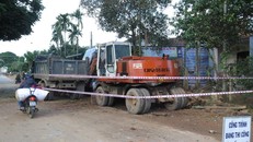 Hiện trường vụ nổ bom. Ảnh: Đại Đoàn Kết