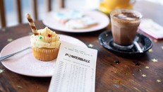 Người phụ nữ trúng giải xổ số độc đắc lớn nhất trong lịch sử Australia 