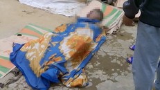 Một nạn nhân tử vong tại chỗ. Ảnh: Đại Đoàn Kết