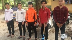 Các đối tượng tại cơ quan Công an. Ảnh: VnExpress