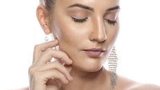 Phát hiện hai hợp chất mới chống lão hóa da