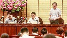 Chủ tịch UBND thành phố Nguyễn Đức Chung và Phó Tổng Thanh tra Chính phủ Nguyễn Văn Thanh chủ trì hội nghị. Ảnh: ANTĐ