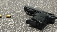 Thiếu niên 14 tuổi thú nhận xả súng vào 5 người thân