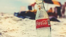 Hai ly nước ngọt mỗi ngày tăng nguy cơ tử vong sớm