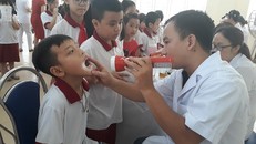 Học sinh phường Hạ Đình được thăm khám sức khỏe tổng quát