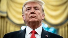 Ông Trump cho mở kho dự trữ dầu chiến lược