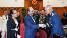 Thủ tướng tiếp các Trưởng đoàn dự Hội nghị Tư lệnh Cảnh sát các nước ASEAN lần thứ 39 tại Việt Nam. Ảnh: VGP