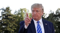 Tổng thống Trump gọi hành vi luận tội mình là 'cuộc săn phù thủy'