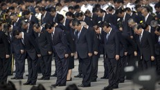 Chủ tịch Tập Cận Bình viếng lăng Mao Trạch Đông