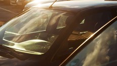 Thiết bị cảm biến giải cứu trẻ em bị bỏ quên trên xe hơi