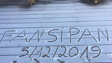 Du khách ngỡ ngàng khi đỉnh Fansipan có băng tuyết như châu Âu