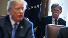 Trump công khai chỉ trích cựu cố vấn Bolton