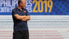 Nhận án phạt nặng, HLV Park Hang-seo gửi lời xin lỗi người hâm mộ