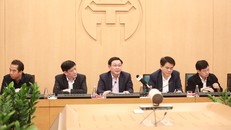 Lãnh đạo thành phố Hà Nội họp bất thường. Ảnh: VGP