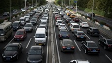 Doanh số xe hơi Trung Quốc bắt đầu phục hồi