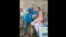 Bệnh nhân 91 tự ngồi dậy cử động chân linh hoạt