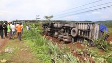Nguyên nhân vụ tai nạn liên hoàn khiến 10 người thương vong