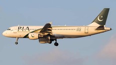 Hãng hàng không quốc tế Pakistan đình chỉ 141 phi công