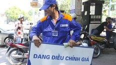 Giá xăng, dầu trong nước không đổi