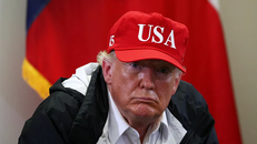 Tổng thống Trump: 'Nước Mỹ sẽ có cách mạng nếu Biden đắc cử'