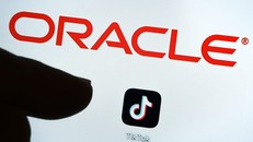 Phía sau thương vụ Oracle mua lại TikTok