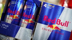 Red Bull trả 550 triệu euro cho những người sáng lập