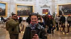 Bạo động tại Quốc hội Mỹ xuất phát từ mạng xã hội