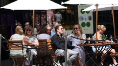 Khi các 'thiên đường' chống dịch không còn tự mãn