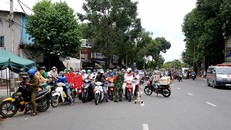 TP HCM siết chặt kiểm tra, quản lý việc sử dụng giấy đi đường