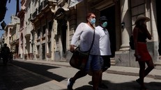 Cuba bắt đầu mở cửa nền kinh tế 