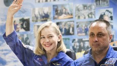 Nga đưa đoàn làm phim ra ngoài vũ trụ