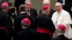 Giáo hoàng Francis xấu hổ trước vụ bê bối lạm dụng tình dục ở Pháp