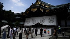 Thủ tướng Nhật Bản gửi lễ vật đến đền Yasukuni 