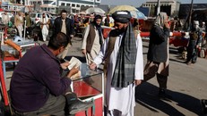 Taliban cấm sử dụng ngoại tệ tại Afghanistan