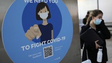 Biến thể Omicron có thể 'lật đổ' Delta