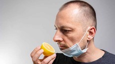 Nguy cơ rối loạn vị giác hoặc khứu giác sau khi mắc COVID-19
