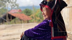 Nhật ký 99 ngày xuyên Việt: Đi tìm nét 'bí ẩn' trong trang phục phụ nữ Thái đen cổ 