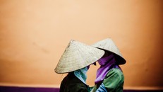 Cần đặt phụ nữ và trẻ em gái vào trung tâm của việc ra chính sách