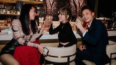 SKY21 Bar & Lounge là một trong số những điểm hẹn nổi tiếng của các “dân chơi” Hạ Long (Ảnh: SKY21 Bar & Lounge) 