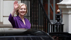 Nữ Thủ tướng tương lai của Anh cam kết cắt giảm thuế 