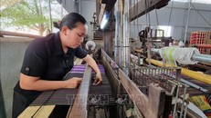 Bảo tồn, phát triển nghề dệt thổ cẩm của đồng bào Chăm