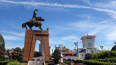 TP HCM sửa chữa tượng vua Lê Lợi và tượng Trần Nguyên Hãn