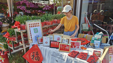 Giới trẻ Trung Quốc rao bán kiến thức trên đường phố