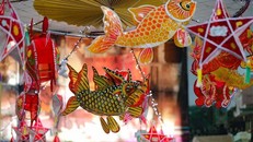 Đèn Trung thu Cá chép được phục dựng và trưng bày.