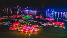 Đêm hội Hoa đăng Ninh Kiều