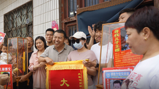 Tìm lại con gái sau 23 năm mất tích