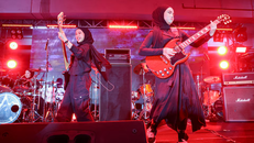 Ban nhạc rock nữ Indonesia "chinh phục" sân khấu thế giới