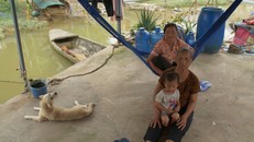 Ở trên thuyền